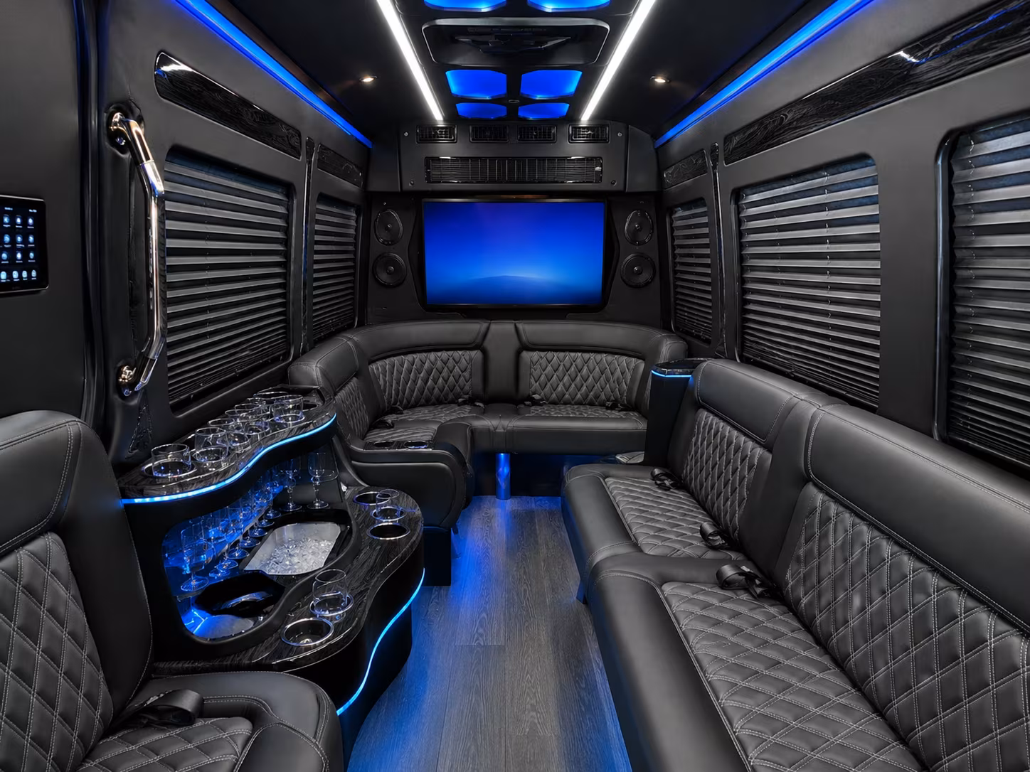 bus rentals for corporate offsites and team building events near redondo beach