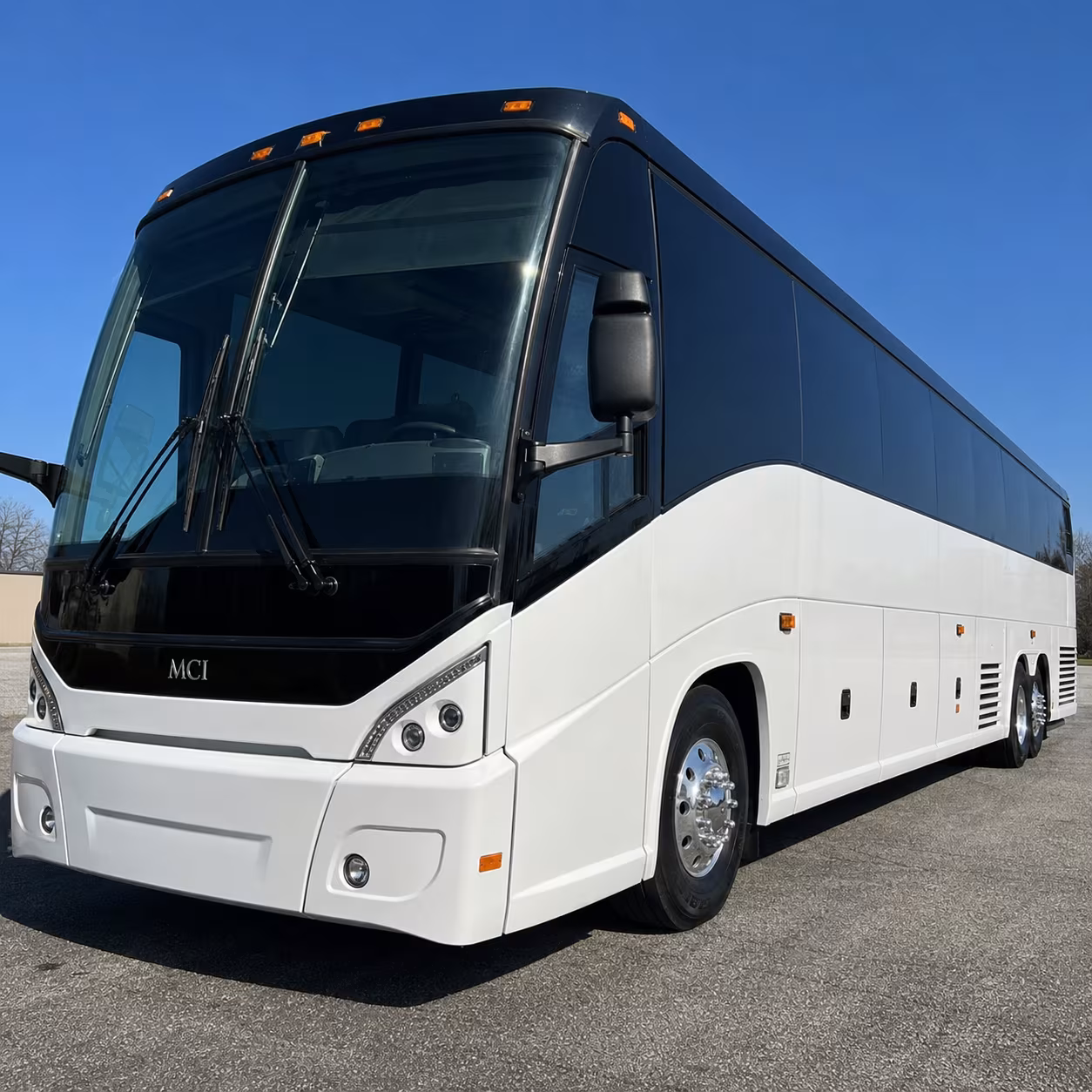 charter buses for corporate dining client events and hospitality in redondo beach