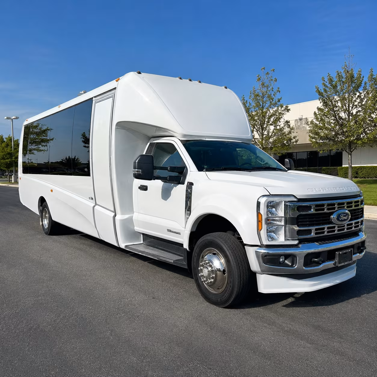 charter buses for corporate events and conference shuttles in redondo beach