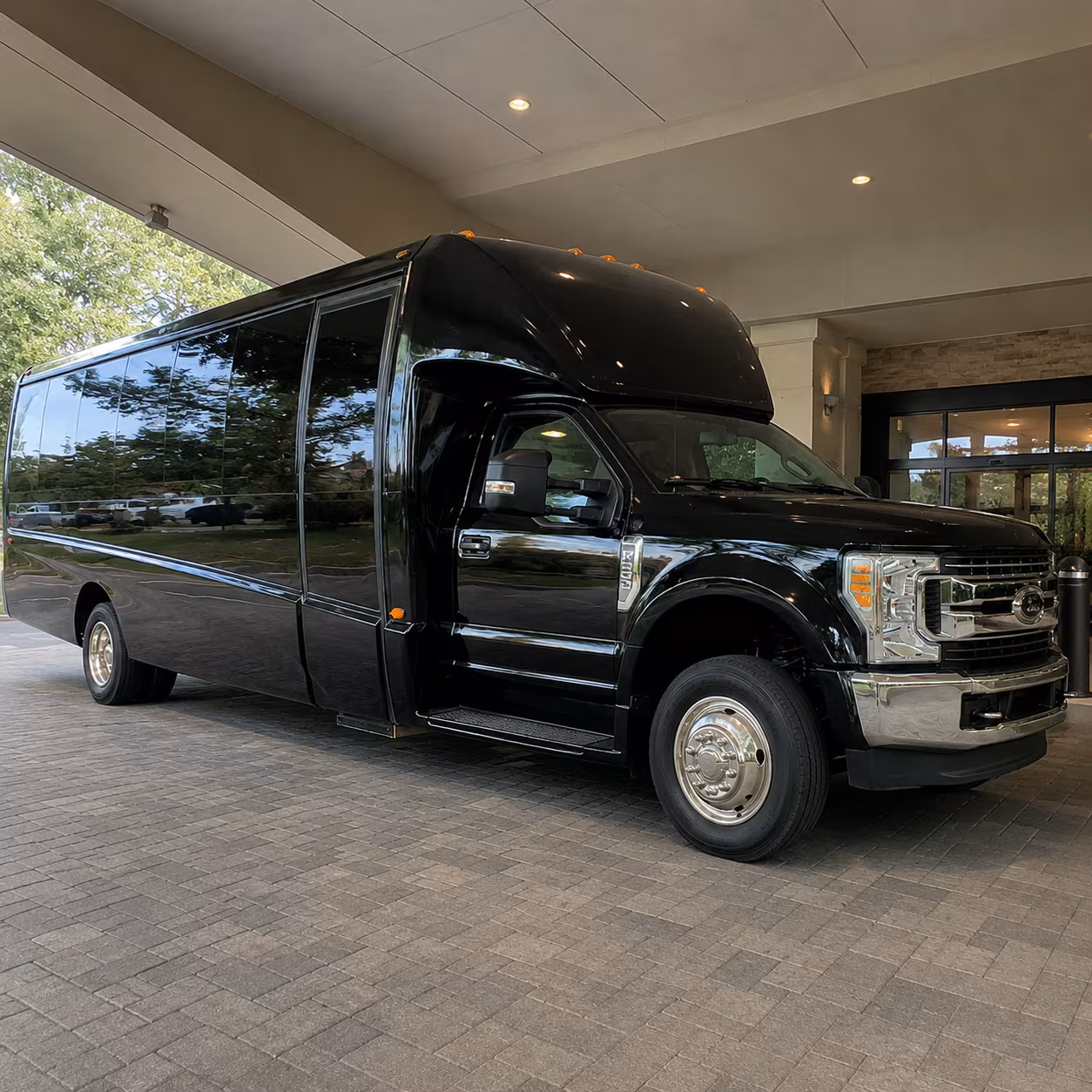 charter buses for large redondo beach prom groups and school shuttles