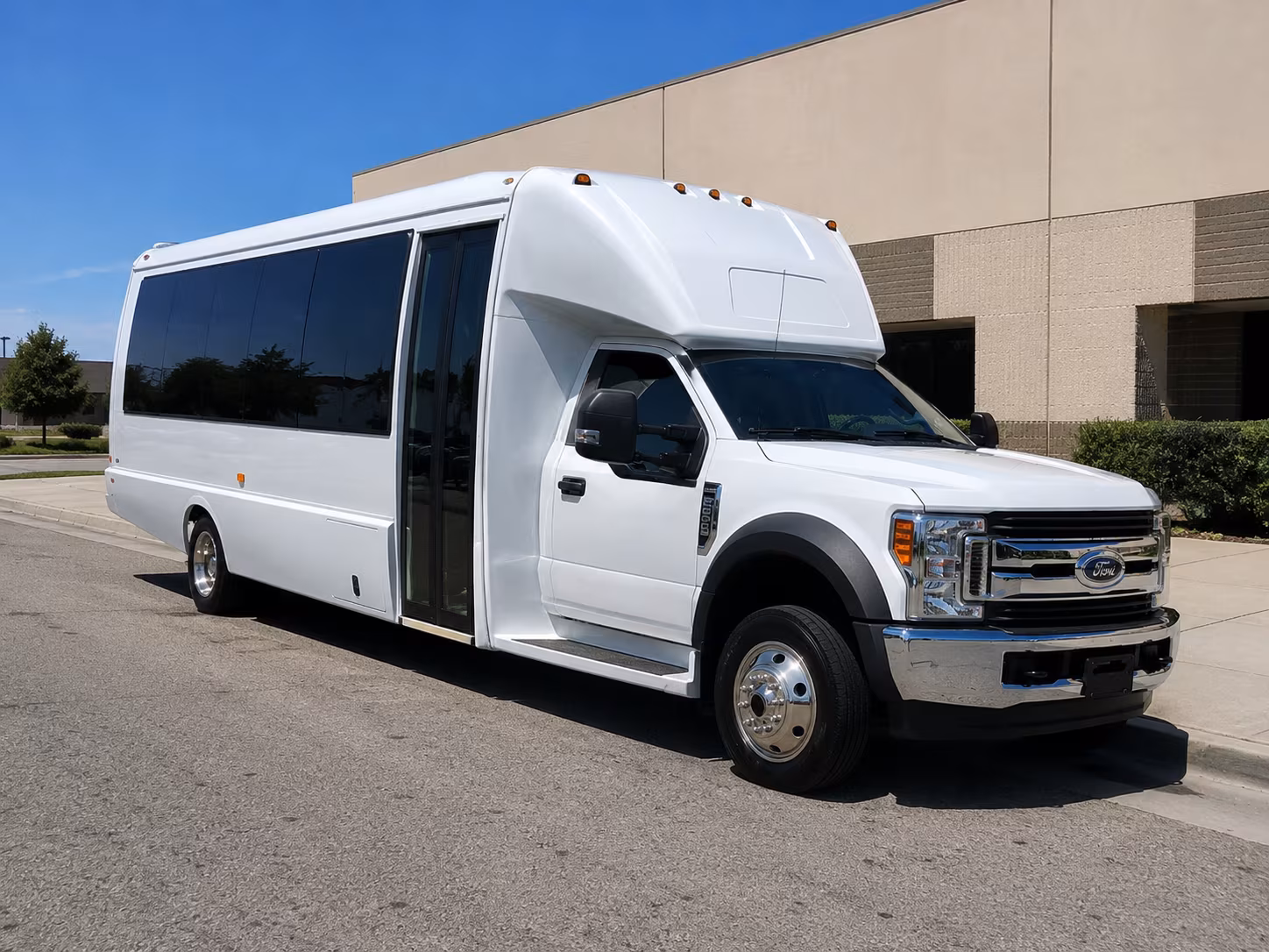 charter buses for redondo beach corporate events and team shuttles