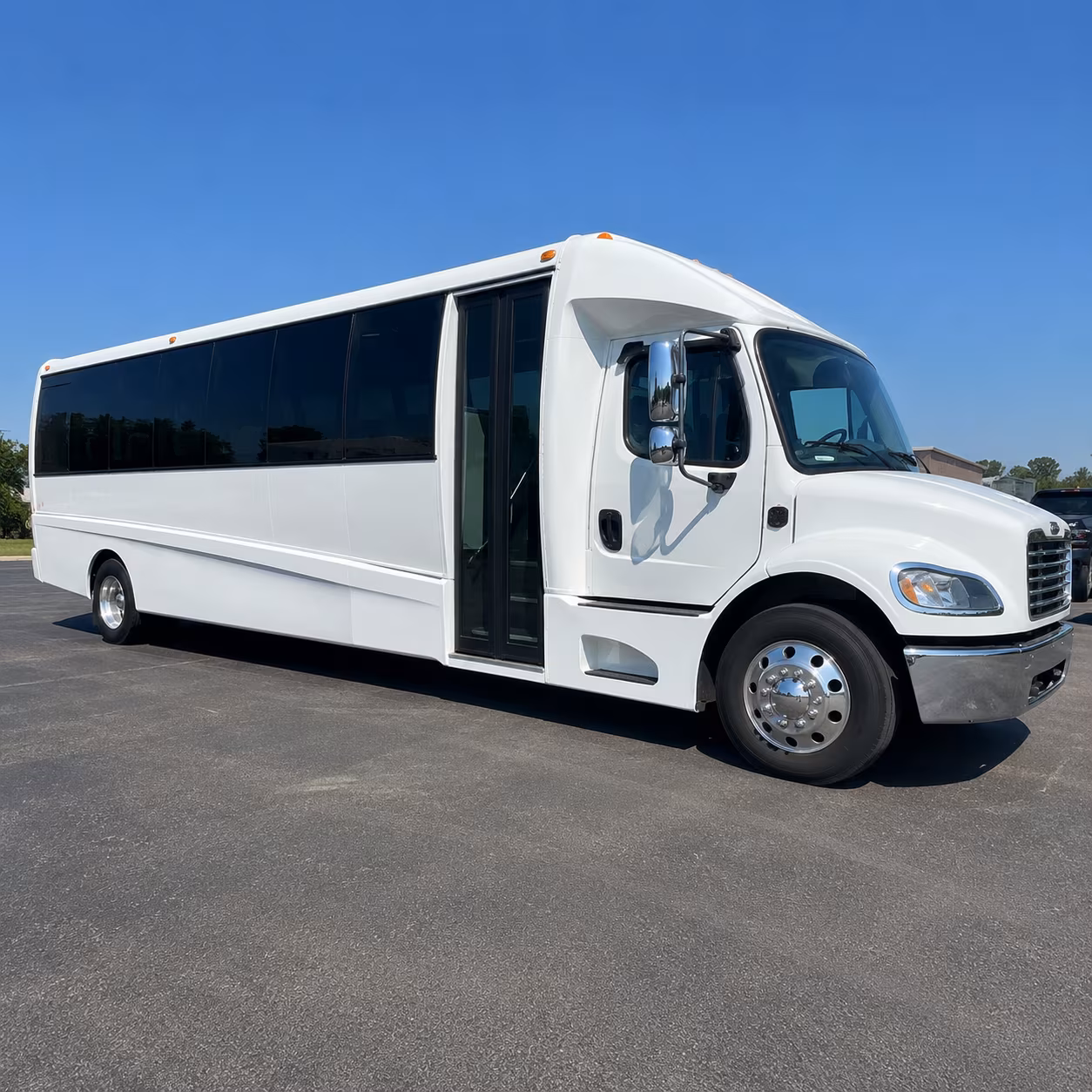 hotel to venue shuttle buses for redondo beach corporate gatherings