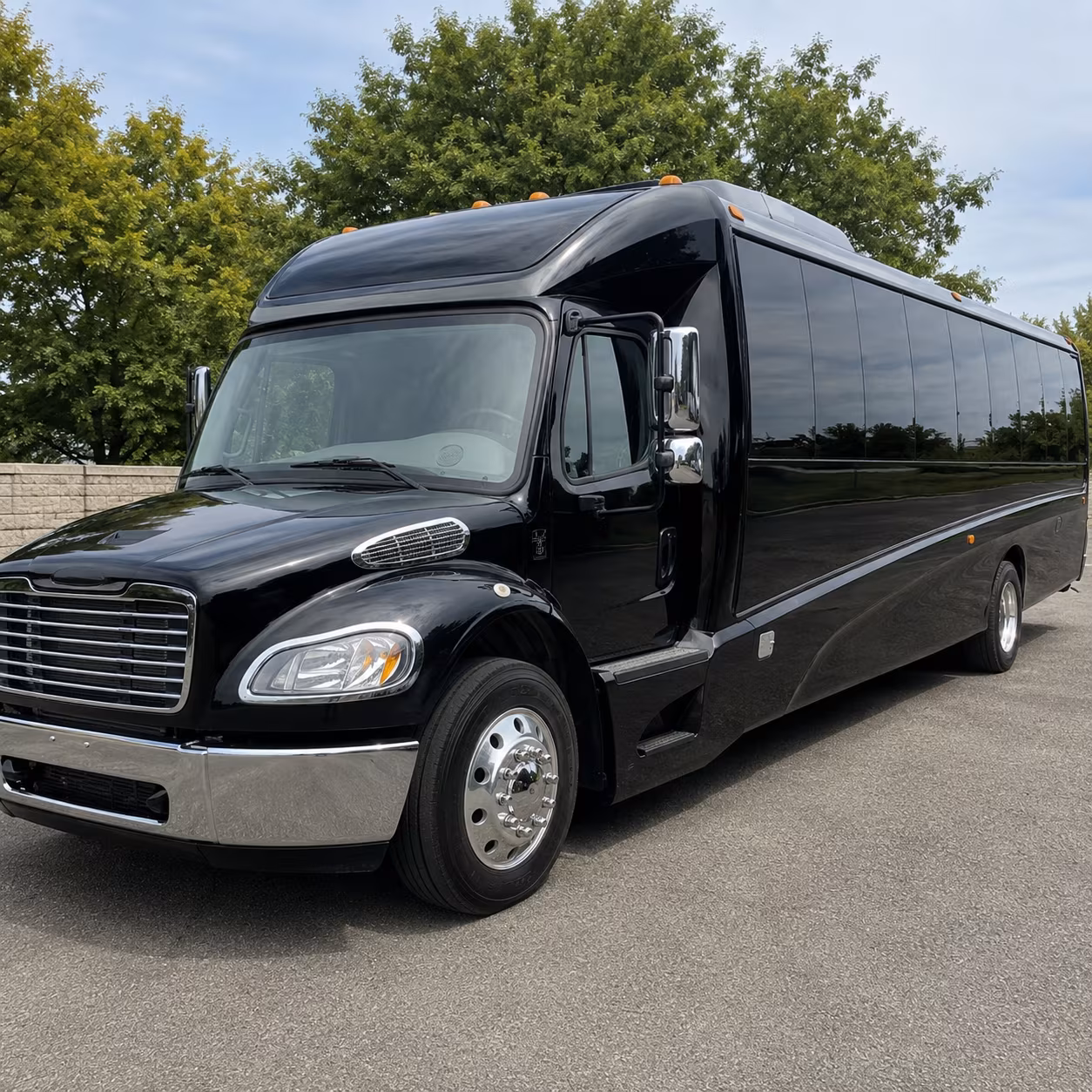 redondo beach 25 passenger minibus